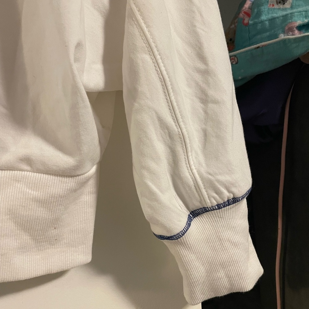 Rocawear White and Gold Bomber Jacket - Picture 8 of 8